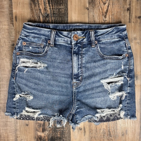 American Eagle Shorts Womens 4 Curvy Hi Rise Shortie Stretch Distressed Festival - Picture 1 of 5